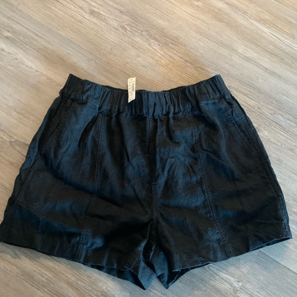 Madewell pull on shorts!